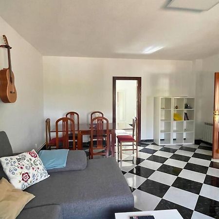 Casa Con Jardin En Ogijares Villa Kültér fotó