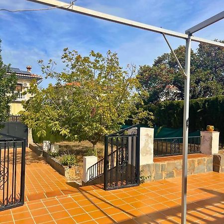 Casa Con Jardin En Ogijares Villa Kültér fotó