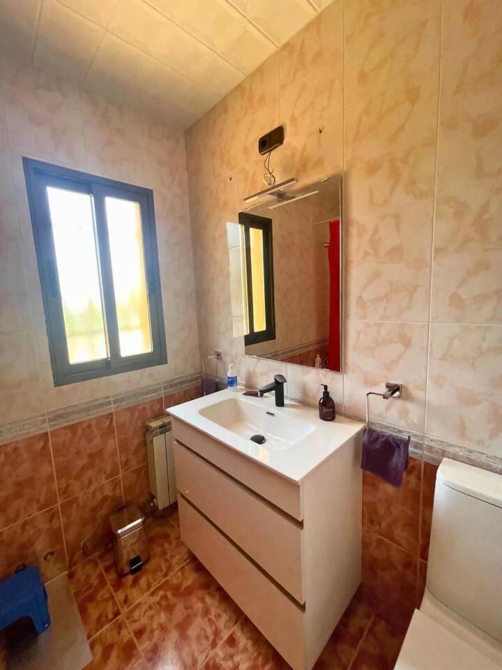 Casa Con Jardin En Ogijares Villa Kültér fotó