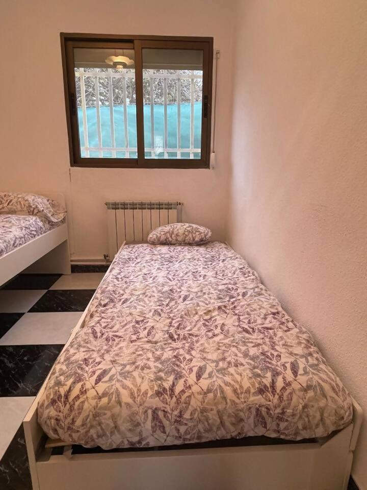 Casa Con Jardin En Ogijares Villa Kültér fotó