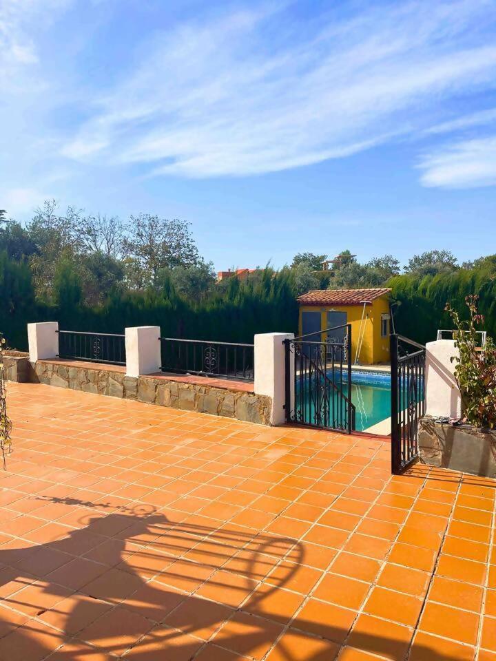 Casa Con Jardin En Ogijares Villa Kültér fotó